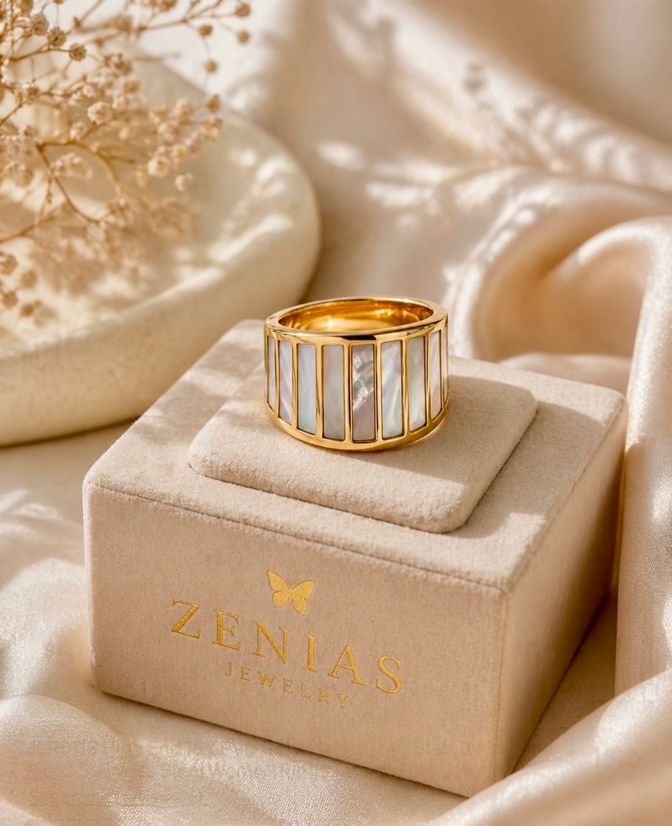 Luna Shell Ring