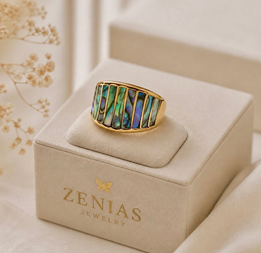 Mermaid Shell Ring. ￼￼