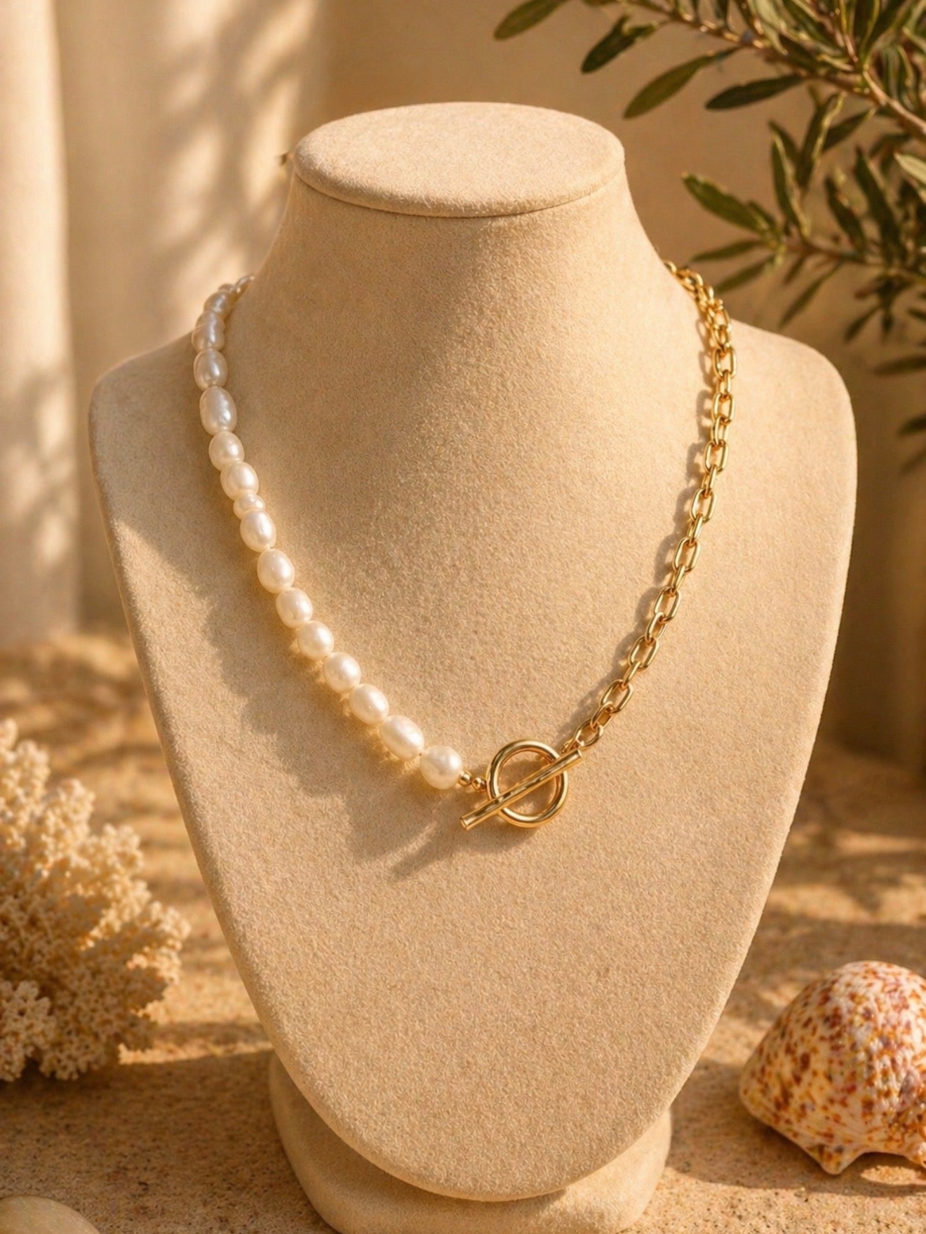 Golden Tide Pearl Necklace